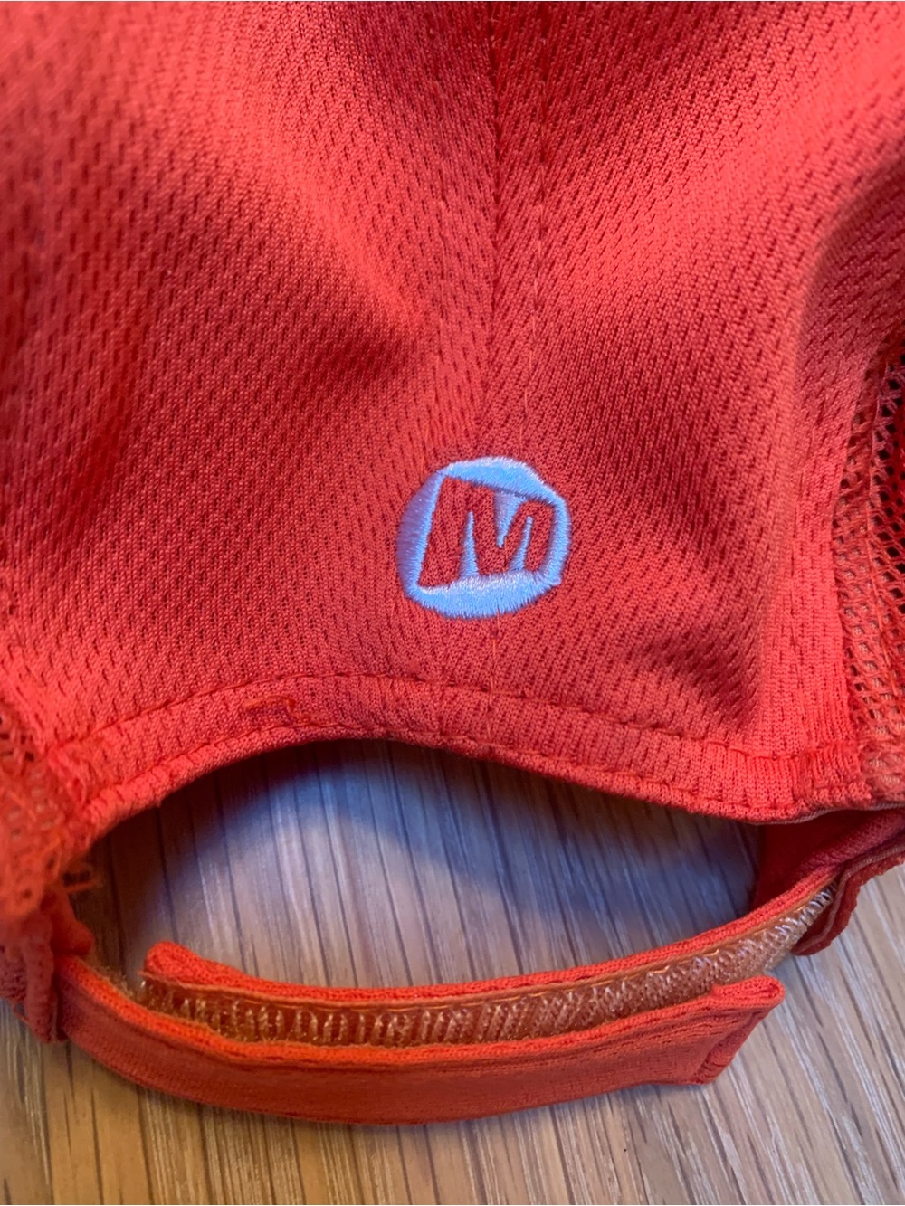 Merrell Breathable Orange Performance Cap - Picture 7 of 7